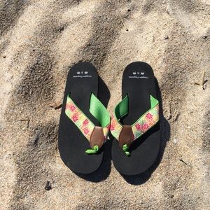 Douglas Paquette Flip-flops